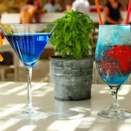 Tinos Beach Hotel מלון Tínos