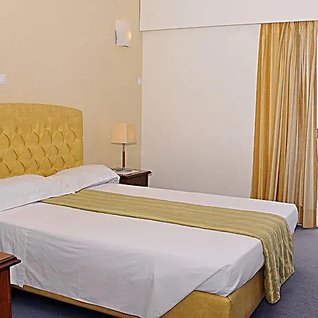 Tinos Beach Hotel Otel 5*
