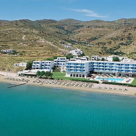 Tinos Beach Hotel מלון